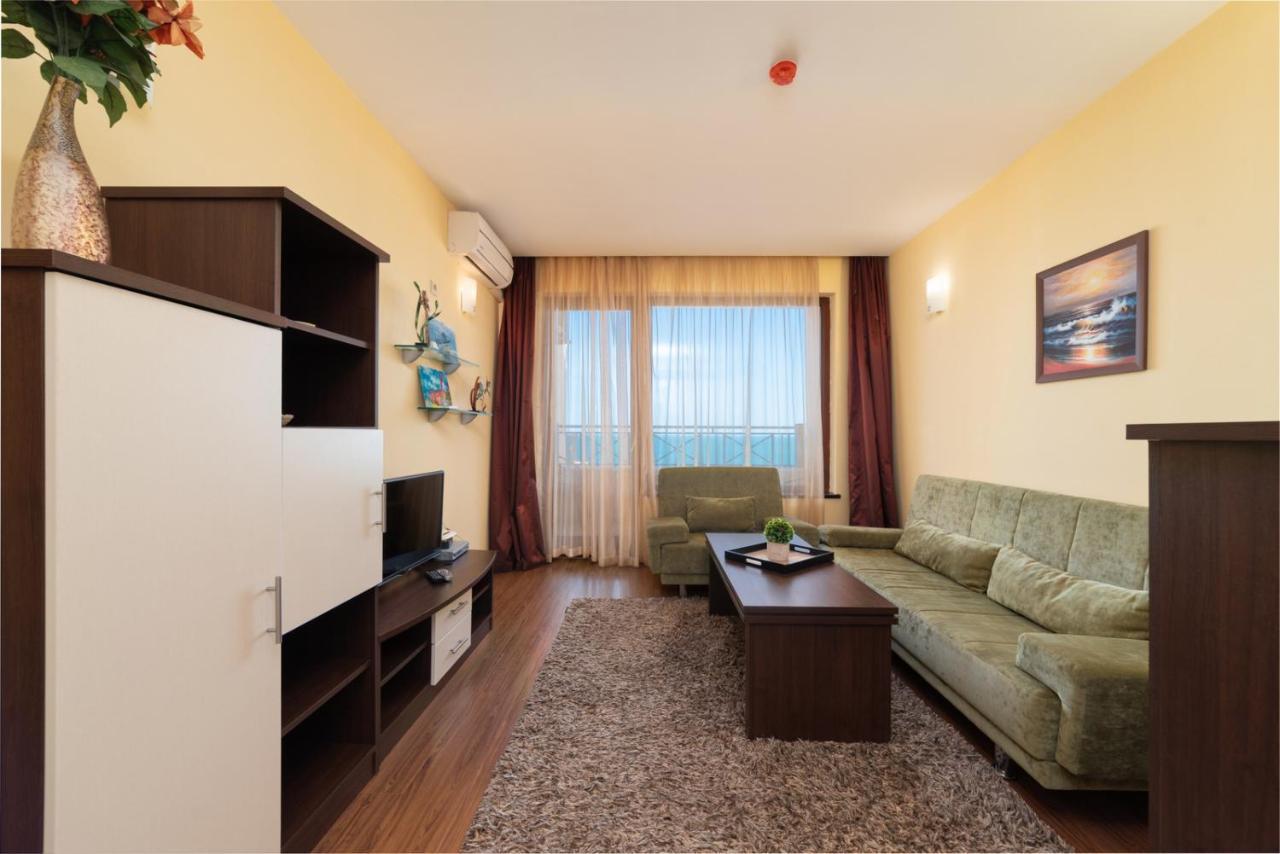 Апартаменты Admiral Amazing Sea View Золотые Пески Экстерьер фото