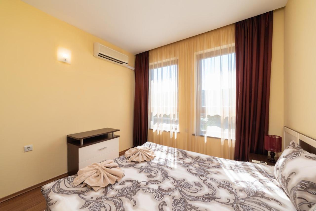 Апартаменты Admiral Amazing Sea View Золотые Пески Экстерьер фото